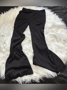 ✨ 3/$15 Girls Flare Pants